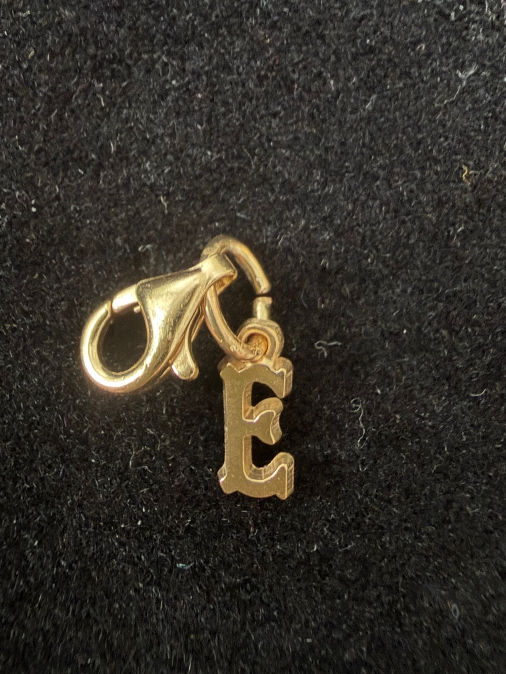 Brand new gold plated E initial charm for charm bracelet - Picture 2 of 3